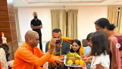 ಮಲೆ ಮಹದೇಶ್ವರ ಬೆಟ್ಟಕ್ಕೆ ಕುಟುಂಬ ಸಮೇತರಾಗಿ ಭೇಟಿ ನೀಡಿದ ಉಮಾಪತಿ ಶ್ರೀನಿವಾಸ್; ಫೋಟೋ ವೈರಲ್!