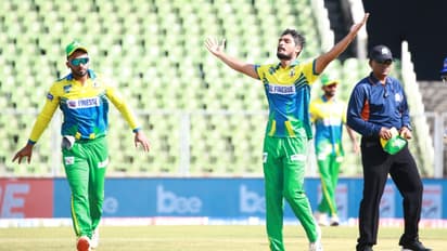 ഇഷാക്കിന് നാല് വിക്കറ്റ്, കൊച്ചി ബ്ലൂ ടൈഗേഴ്‌സിനെ വീഴ്ത്തി തൃശൂര്‍ ടൈറ്റന്‍സ്! വിജയം നാല് വിക്കറ്റിന്