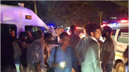 കാഞ്ഞങ്ങാട് പാളം മുറിച്ച് കടക്കവേ ട്രെയിൻ തട്ടി 3 സ്ത്രീകൾക്ക് ദാരുണാന്ത്യം; മരിച്ചവർ കോട്ടയം സ്വദേശികൾ