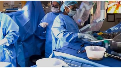 ലോകത്ത് തന്നെ ആദ്യം, 16കാരന്റെ ഹൃദയം മാറ്റിവച്ചത് പൂർണമായും റോബോട്ട്; മെഡിക്കൽ രംഗത്ത് വൻ നേട്ടവുമായി സൗദി