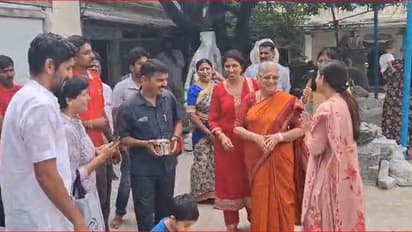 ಮೈಸೂರಿನ ಖ್ಯಾತ ಶಿಲ್ಪ ಕಲಾವಿದ ಅರುಣ್ ಯೋಗಿರಾಜ ಮನೆಗೆ ಸುಧಾಮೂರ್ತಿ ಭೇಟಿ