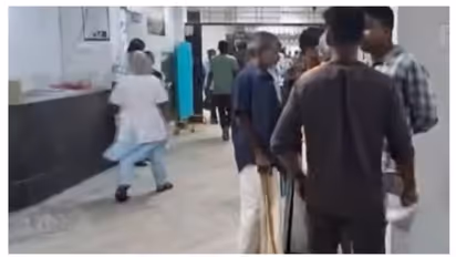 വണ്ടാനം മെഡിക്കൽ കോളേജിൽ വനിത ഡോക്ടറെ കയ്യേറ്റം ചെയ്ത് രോഗി; കൈ പിടിച്ച് തിരിച്ചു, ആക്രമിച്ച് കടന്നുകളഞ്ഞു