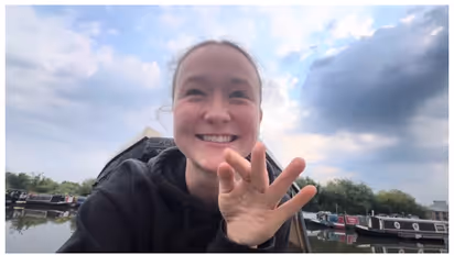 ആഴ്ചയില്‍ ഏഴ് ജോലികള്‍; 21 കാരിയായ ബ്രിട്ടീഷ് യുവതിയുടെ പ്രതിമാസ വരുമാനം 2 ലക്ഷം രൂപ