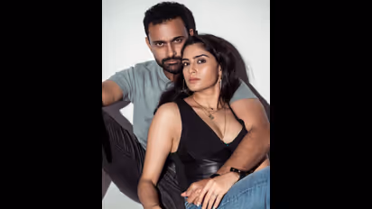 ಭಾಗ್ಯಲಕ್ಷ್ಮೀ ಖ್ಯಾತಿಯ ತಾಂಡವ್ ಬರ್ತ್ ಡೇಗೆ ರೊಮ್ಯಾಂಟಿಕ್ ಫೋಟೋ ಜೊತೆ ಶುಭ ಕೋರಿದ ಹೆಂಡ್ತಿ 