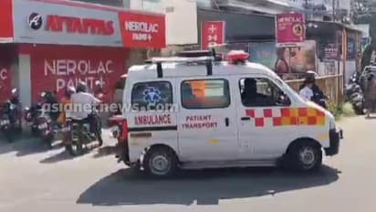 പാലക്കാട് കെഎസ്ആർടിസി ബസും സ്വകാര്യ ബസും കൂട്ടിയിടിച്ച് അപകടം; 20 പേർക്ക് പരിക്കേറ്റു