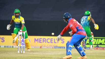 അഭിഷേകിന് സെഞ്ചുറി, സച്ചിന് ബേബിയുടെ വെടിക്കെട്ട്! തൃശൂര് ടൈറ്റന്സിനെ തകര്ത്ത് സെയ്ലേഴ്സ് ഫൈനലില്