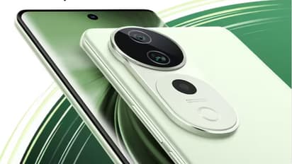 ആകര്ഷകമായ വില, 5500 എംഎഎച്ച് ബാറ്ററി, കിടിലന് സെല്ഫി ക്യാമറ; വിവോ വി40ഇ വരുന്നു