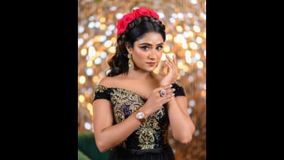 ಗರತಿಯಂತೆ ಸೀರೆ ತೊಟ್ಟು ಕೈಬಳೆ ತೋರಿಸಿದ್ದ ಸಂಗೀತಾ ಶೃಂಗೇರಿ ಗ್ಲಾಮರ್ ಲುಕ್ ಹೊರಬಿತ್ತು!