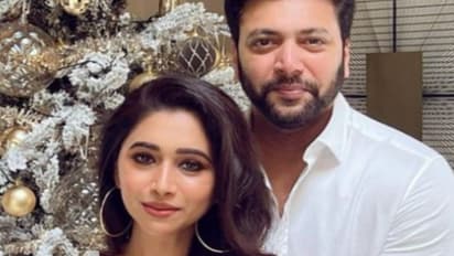 ജയം രവിയും ഗായികയും പ്രണയത്തിലോ?, ഡിവോഴ്സിന് കാരണം ആ രഹസ്യ ബന്ധമോ?