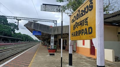 റെയില്വെ സ്റ്റേഷനിലെ പ്ലാറ്റ്ഫോമിൽ നിന്ന് ട്രെയിനിന് മുന്നിലേക്ക് എടുത്ത് ചാടി; മധ്യവയസ്കന് ദാരുണാന്ത്യം