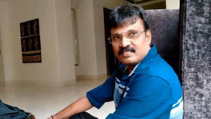 "மொத்த தமிழ்நாடும் ஒரே பாட்டில்" ஸ்பாட்டில் லிரிக் எழுதி அசத்திய பேரரசு - எந்த பாட்டு தெரியுமா?