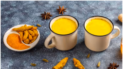Haldi Doodh: 8 Benefits of drinking it before you sleep