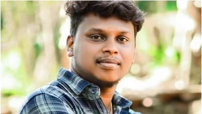 മീൻ പിടിക്കാൻ പോയ യുവാവ് ഇരമ്പുവേലിയിൽ നിന്ന് ഷോക്കേറ്റ് മരിച്ചു