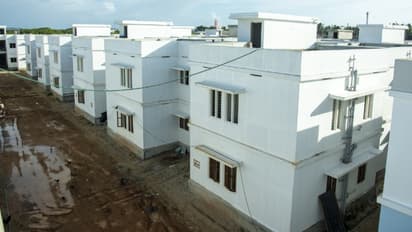 635 ചതുരശ്ര അടിയിൽ രണ്ട് കിടപ്പമുറിയും ഹാളും ശുചിമുറിയുമടക്കം 'പുനര്ഗേഹം', 400 ഫ്ലാറ്റുകൾ ഫെബ്രവരിയിൽ കൈമാറും