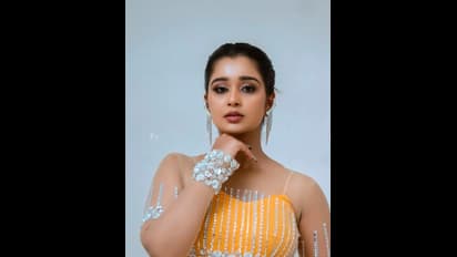 ಮಗಳು ಸುಂದ್ರಿ ಅಂದ್ಕೊಂಡೆ ಆದರೆ ನೀವು ತ್ರಿಪುರ ಸುಂದರಿ; ಚಾರು ತಾಯಿ ಜೊತೆಗಿರುವ ಫೋಟೋ ವೈರಲ್! 