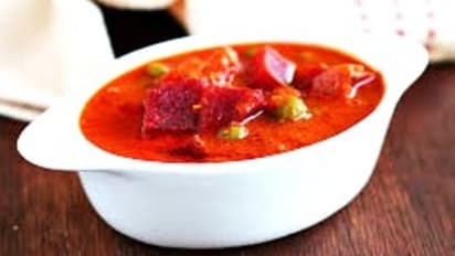 ஒன் டைம் பீட்ரூட்டில் இப்படி குழம்பு செஞ்சி சாப்பிடுங்க... ருசியா இருக்கும்!