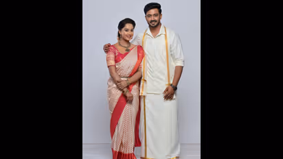 ಅಶ್ವಿನಿ ನಕ್ಷತ್ರದ ಹಾದಿಯಲ್ಲಿ ಹೊಸ ಧಾರಾವಾಹಿ ‘ನಿನ್ನ ಜೊತೆ ನನ್ನ ಕಥೆ’... ಇದು ಕಾಂಟ್ರಾಕ್ಟ್ ಮದುವೆಯ ಕಥೆ!