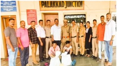 പാലക്കാട് റെയിൽവെ സ്റ്റേഷനിൽ നിന്ന് കണ്ടെടുത്തത് 14 കിലോ കഞ്ചാവ്; രണ്ട് ഇതര സംസ്ഥാന തൊഴിലാളികൾ പിടിയിൽ