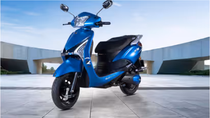 ഒറ്റ ചാർജ്ജിൽ 100 കിമി, വില വെറും 82,000; വിപണിയിൽ കോളിളക്കം സൃഷ്ടിക്കാൻ സെലിയോ മിസ്റ്ററി