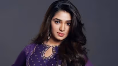 కృతి శెట్టిని ఎవరు కాపాడలేకపోయారు, ఆ హీరో తప్ప!