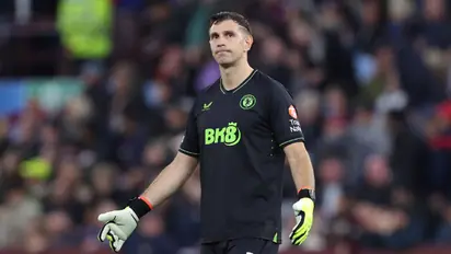 FIFA suspends Argentina goalkeeper Emiliano Martinez for two World Cup qualifiers