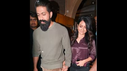 ರಾಧಿಕಾ ಸಂಭಾವನೆ ಬಗ್ಗೆ ಕೇಳಲ್ಲ, ಟೈಮ್‌ ಕೇಳ್ತಾಳೆ: ಹೆಂಡ್ತಿ ಬಗ್ಗೆ ಮನಬಿಚ್ಚಿ ಮಾತಾಡಿದ ಯಶ್