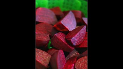 இவ்வளவு நன்மைகளா? இது தெரிந்தால் இனி பீட்ரூட் வேண்டாம்னு சொல்லமாட்டீங்க!