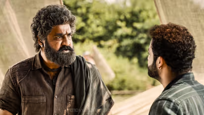 'മണ്ഡേ ടെസ്റ്റി'ല് 69 ശതമാനം ഇടിവ്! ബോക്സ് ഓഫീസില് 'ദേവര'യുടെ കാലിടറുന്നോ? തിങ്കളാഴ്ച നേടിയത്