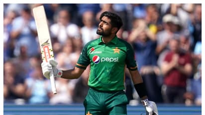 ಒಂದೇ ಒಂದು ಐಸಿಸಿ ಟ್ರೋಫಿ ಗೆಲ್ಲದ ಬಾಬರ್ ಅಜಂರನ್ನು ನಾಯಕತ್ವದಿಂದ ಕಿತ್ತೆಸೆದ ಪಾಕಿಸ್ತಾನ!