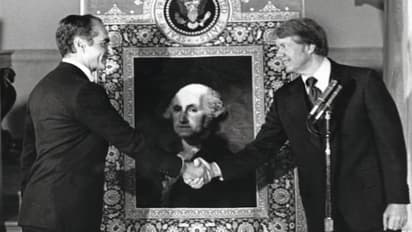 വര്ഷങ്ങളോളം ഭായി-ഭായി, പിന്നീട് തെറ്റിപ്പിരിഞ്ഞു, പിണങ്ങിയിട്ടും സഹായം; സങ്കീര്ണമായ ഇസ്രായേല്-ഇറാന് ബന്ധം