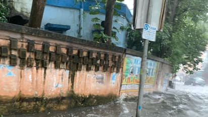 West Bengal Weather Update: Heavy rain forecast in Kolkata due to low pressure during Durga Puja