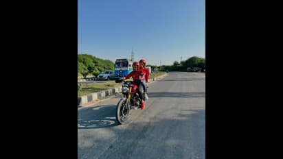 ಫುಡ್ ಆರ್ಡರ್ ಮಾಡಿದ ಗ್ರಾಹಕರಿಗೆ ಅಚ್ಚರಿ, ಡೆಲಿವರಿಗೆ ಬಂದ ಜೊಮ್ಯಾಟೋ ಸಿಇಒ & ಪತ್ನಿ!