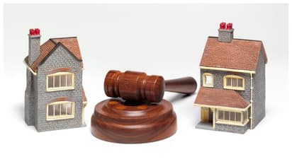 ആറ് മാസത്തെ വാടക മുൻകൂർ നൽകിയിട്ടും വീട് ഒഴിപ്പിച്ചു; വിദ്യാർത്ഥിക്ക് അഞ്ച് കോടി നഷ്ടപരിഹാരം നൽകാൻ വിധി