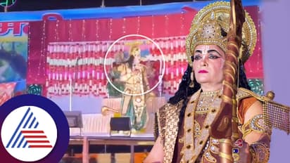 ರಾಮಲೀಲಾ ಪ್ರದರ್ಶನದ ನಡುವೆ ಹೃದಯಾಘಾತಕ್ಕೆ ಬಲಿಯಾದ ಶ್ರೀರಾಮ ಪಾತ್ರಧಾರಿ!