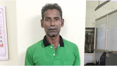 2 വര്ഷമായി കോഴിക്കോട് താമസിക്കുന്ന ബംഗാള് സ്വദേശിയെ എക്സൈസ് പിടികൂടി, രണ്ടര കിലോ കഞ്ചാവ് കണ്ടെത്തി