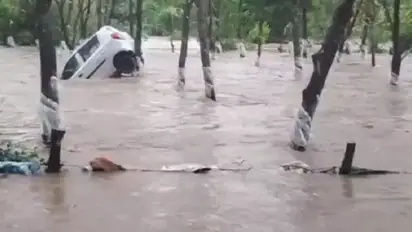 ಉಡುಪಿ ಜಿಲ್ಲೆಯಲ್ಲಿ ಮೇಘಸ್ಫೋಟ?: ದಿಢೀರ್ ಉಕ್ಕೇರಿದ ನದಿ, 10 ಮನೆಗಳು ಮುಳುಗಡೆ