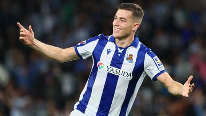 La Liga 2024-25: Luka Sucic's late screamer earns Sociedad draw against Atletico