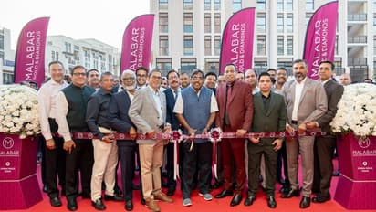 മലബാർ ഗോൾഡിന്റെ നവീകരിച്ച കുവൈത്ത്, യു.എ.ഇ ഷോറൂമുകൾ ഉദ്ഘാടനം ചെയ്തു