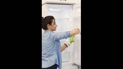 வெறும் '10' நிமிடத்தில் பிரிட்ஜ் க்ளீன் ஆகும்!! பலருக்கும் தெரியாத சூப்பர் டிப்ஸ்