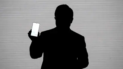 ഐഫോണും ആൻഡ്രോയ്ഡും ഉപയോഗിക്കുന്നവർ ശ്രദ്ധിക്കുക! അബദ്ധത്തിൽ പോലും ഈ പിഡിഎഫ് ഫയലുകൾ തുറക്കരുത്