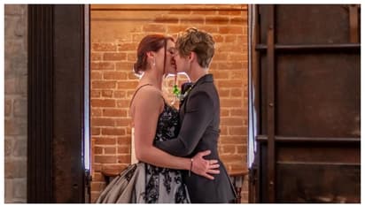 പശ്ചാത്താപമോ, എന്തിന്? പ്രതിശ്രുത വരനെ ഉപേക്ഷിച്ച് വീട്ടുജോലിക്കാരിയെ വിവാഹം കഴിച്ച യുവതി ചോദിക്കുന്നു