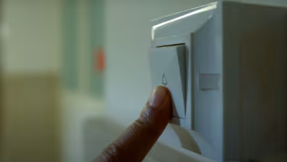 തിയറ്ററില് പരാജയം, പക്ഷേ ഒടിടിയില് അടിച്ചുകേറി ആ മലയാള ചിത്രം; 5 കോടി സ്ട്രീമിംഗ് മിനിറ്റുകളും പിന്നിട്ടു!