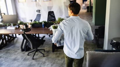 ജോയിൻ ചെയ്ത് പിറ്റേദിവസം ജോലി രാജിവച്ചു, ബോസിന് കണക്കിന് കൊടുക്കുകയും ചെയ്തു, യുവാവിന്റെ പോസ്റ്റ്