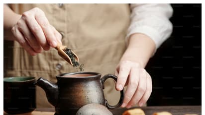  ಪ್ರತಿ ದಿನ ಟೀ ಕುಡಿಯುವಾಗ ಸಕ್ಕರೆ ಬದಲು ಚಿಟಿಕೆ ಉಪ್ಪು ಸೇರಿಸಿ ಎಷ್ಟೆಲ್ಲ ಪ್ರಯೋಜನಗಳಿವೆ ಗೊತ್ತಾ? 