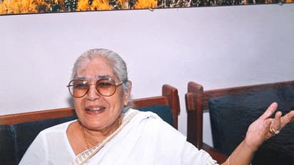 వెండితెర బామ్మ నిర్మలమ్మ మనవడు కూడా నటుడే అని మీకు తెలుసా..?