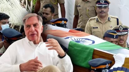 വിട വാങ്ങി, 'വ്യവസായ വിപ്ലവം' ; രത്തൻ ടാറ്റയ്ക്ക് രാജ്യത്തിന്റെ അന്ത്യാഞ്ജലി, ഔദ്യോഗിക ബഹുമതികളോടെ സംസ്കാരം