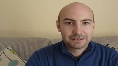 ഒറ്റത്തുള്ളി മദ്യം കഴിച്ചില്ലെങ്കിലും ഹാങ്ങോവർ, ഭക്ഷണം കഴിച്ചാലും ലഹരി, അപൂർവാവസ്ഥയുമായി പോരാടി യുവാവ്