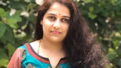 From darkness to spotlight: Inspiring leap from vision loss to YouTube cooking star