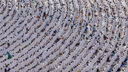 സൗദി പൗരന്മാരുടെ സ്വകാര്യ സന്ദർശന വിസയിലെത്തുന്ന വിദേശികൾക്ക് ഉംറ നിർവഹിക്കാം