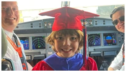 40,000 അടി ഉയരത്തിൽ ഒരു അവാർഡ് ദാനം; സന്തോഷം കൊണ്ട് ചിരി വിടാതെ ഒരു അഞ്ച് വയസുകാരൻ, വീഡിയോ വൈറൽ 